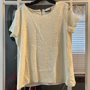 White lace top size XL. Worn once.